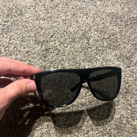 Saint Laurent Sunglasses - Picture 5 of 9